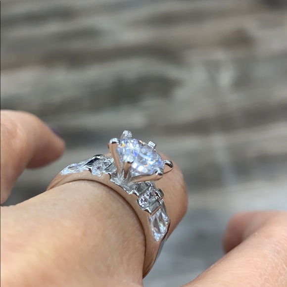 1.5ct Round Engagement Ring Wedding Band 2 pc set - Picture 5 of 8